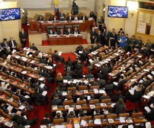 Congreso aprueba en primer debate el proyecto de “Ley de Victimas”