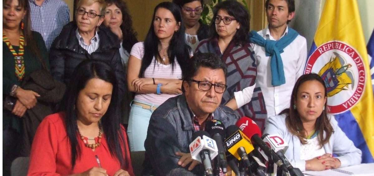 Sociedad civil logra avances en proceso de paz de Quito