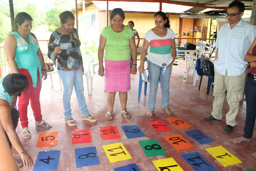 Escuela de mujeres en Putumayo