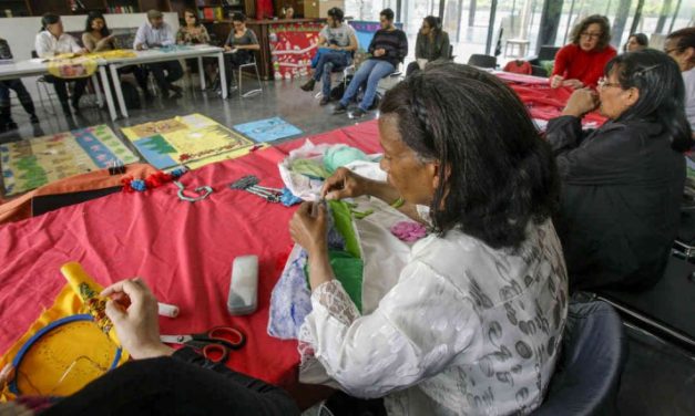 El costurero de la memoria que reúne a las víctimas del conflicto